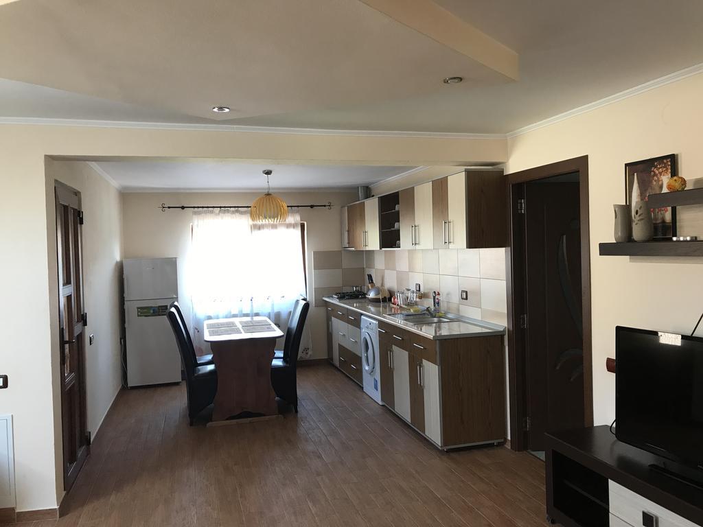 Casa Flori Hotell Călimăneşti Eksteriør bilde