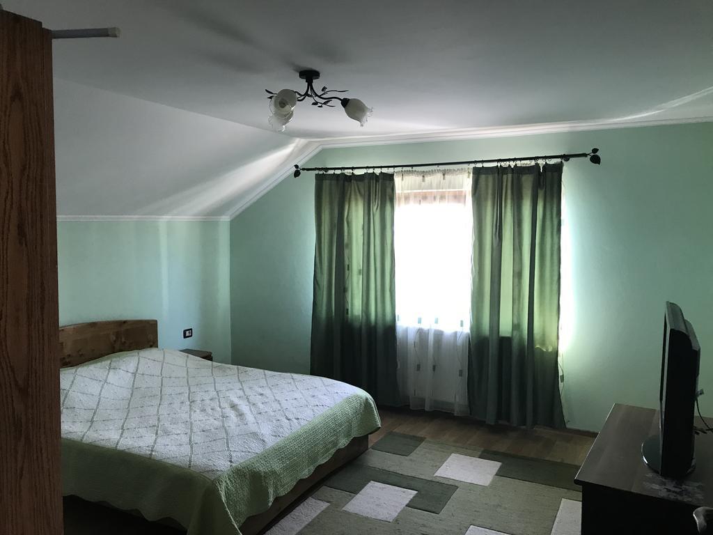 Casa Flori Hotell Călimăneşti Eksteriør bilde