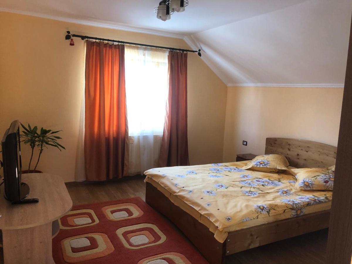 Casa Flori Hotell Călimăneşti Eksteriør bilde
